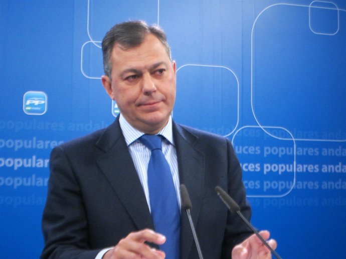 José Luis Sanz en rueda de prensa en el PP-A