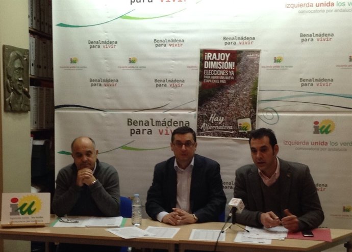 Centella, junto a Rodríguez y Díaz, en rueda de prensa.