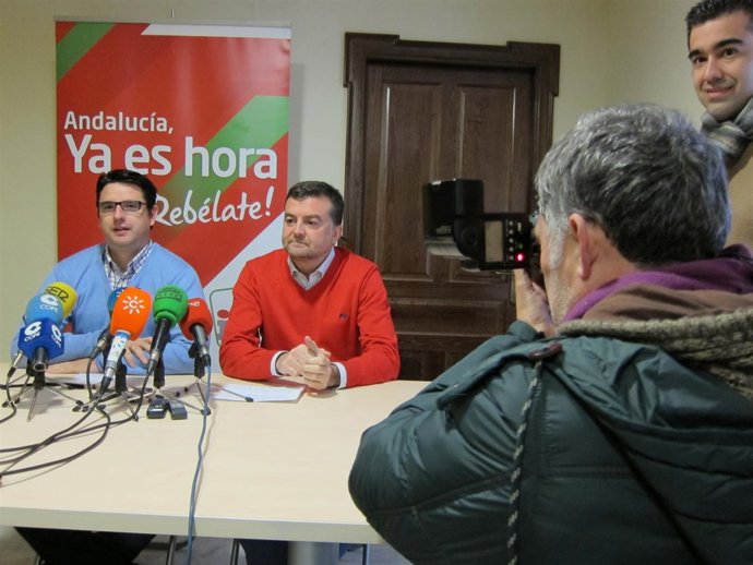 García y Maíllo en la rueda de prensa