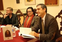 Manuel María Morales (d), presenta 'El 13', junto a Marín y Ortiz.