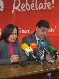 Junta estudia incluir un "banco solidario" de energía y de agua en la futura ley de suministros mínimos