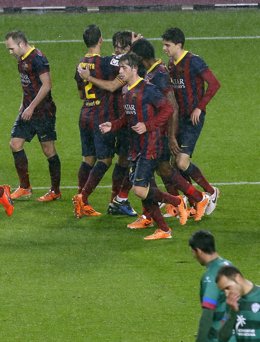 El Barça ahoga sin problemas al Levante pese al susto inicial