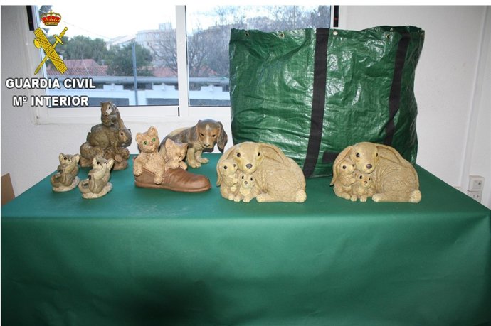 Figuras de jardín robadas y recuperadas