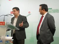 Reyes asegura que en Torreperogil "no hay caso", sino una "casa de propiedad común" entre PSOE y UGT