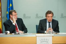 De  Santiago-Juárez y Silván comparecen ante los medios