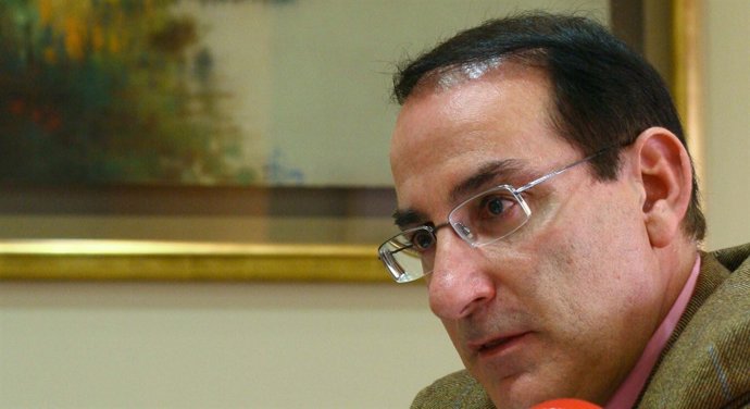 El presidente de la CEA, Javier González de Lara