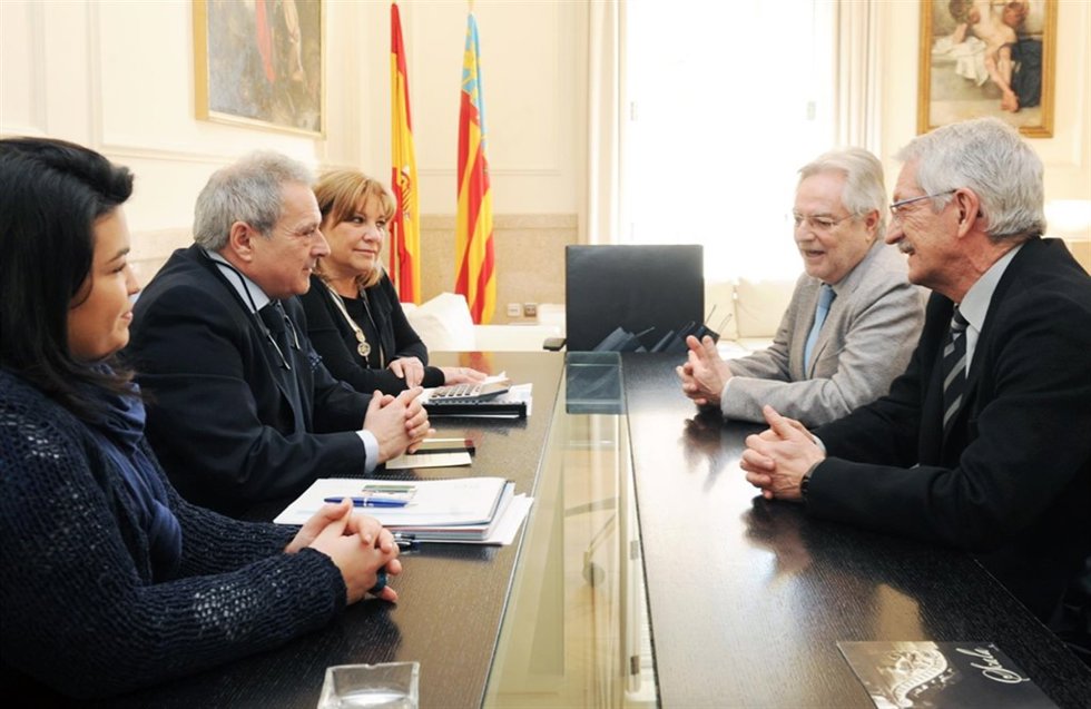 Encuentro de Rus con el rector de la Uned