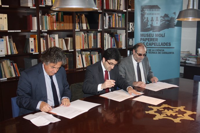 FGC crea dos billetes para visitar el museo Molí Paperer y Abric Romaní