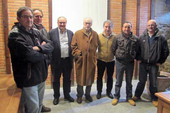 Reunión de Fernández con los alcaldes de Liébana