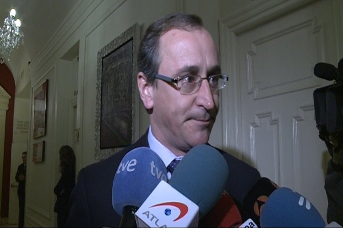 Alfonso Alonso: "Mayor Oreja no abandonará el PP"
