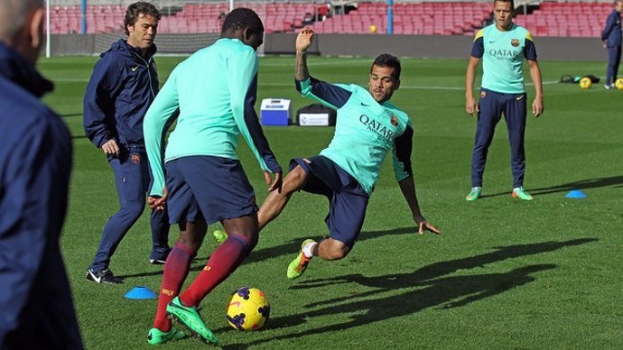 Dani Alves en el entrenamiento del Barcelona