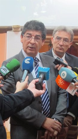 El vicepresidente de la Junta de Andalucía, Diego Valderas, en la UHU.