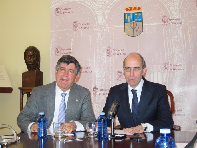 El alcalde de Béjar, Alejo Riñones, y el presidente de la Diputación Provincial