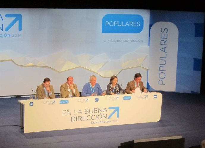 Mesa de trabajo 'España, sociedad del bienestar' en la Convención del PP
