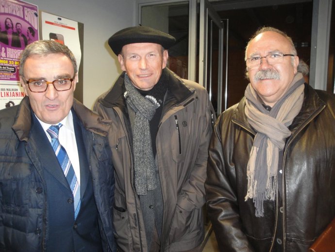 ºàngel Ros, Juan José Ibarretxe Y Josep Lluís Carod-Roviera