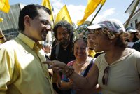 Los escándalos podrían llevar a Araya y Villalta a segunda vuelta