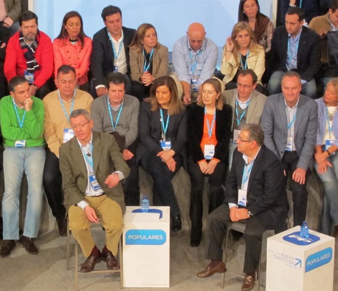 Alberto Ruiz Gallardón (izq) y Juan Ignacio Zoido (drcha) en Valladolid