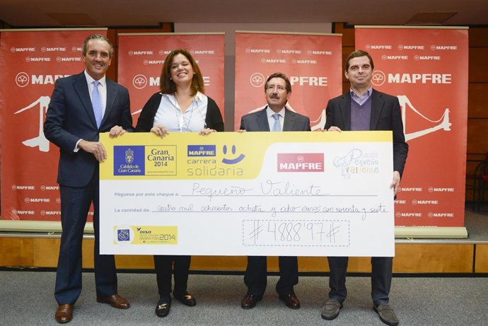 La Asociación 'Pequeño Valiente' recibe lo recaudado en la Gran Canaria Maratón