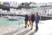 Álvarez-Cascos visita Luarca e insta al Principado a "hacer frente con urgencia" a los daños ocasionados