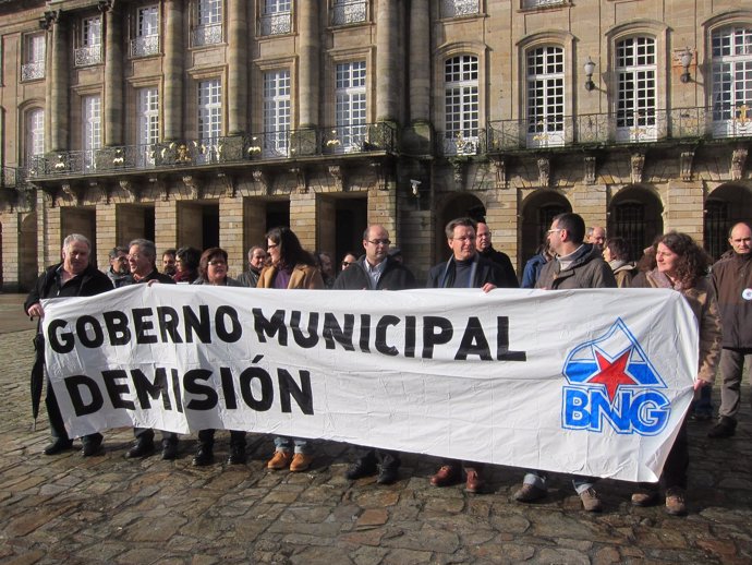 Concentración BNG pide la dimisión del gobierno de Santiago