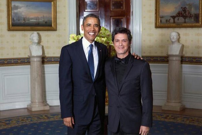 Obama se une a Alejandro Sanza para salvar el Ártico