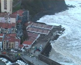 Bermeo y Donostia, las más afectadas por el temporal
