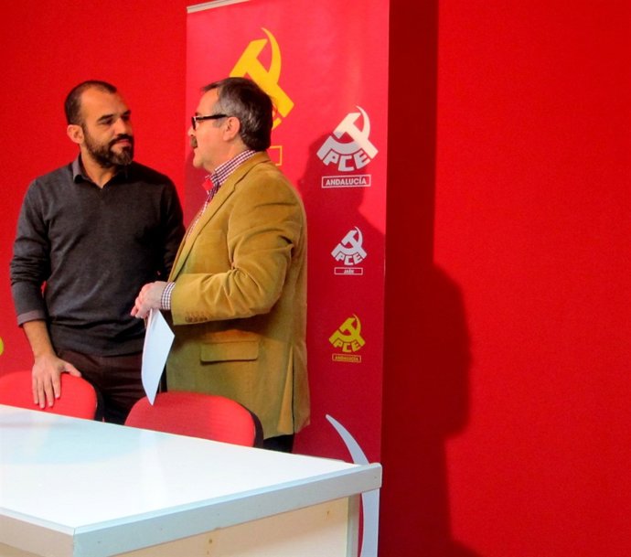 Mariscal (i), junto al secretario provincial del PCA en Jaén, Luis Segura.