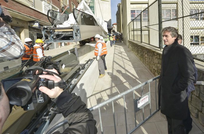 Instalación escaleras mecánicas Numancia 