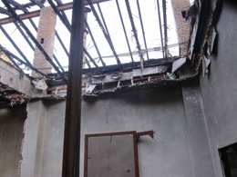 Estado en el que ha quedado la cubierta de Bombas Gens tras el incendio