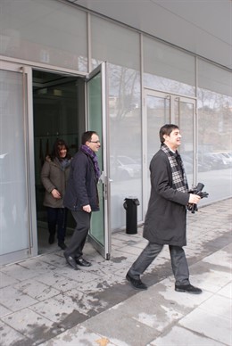 Juan Ávila, alcalde de Cuenca, saliendo del juzgado