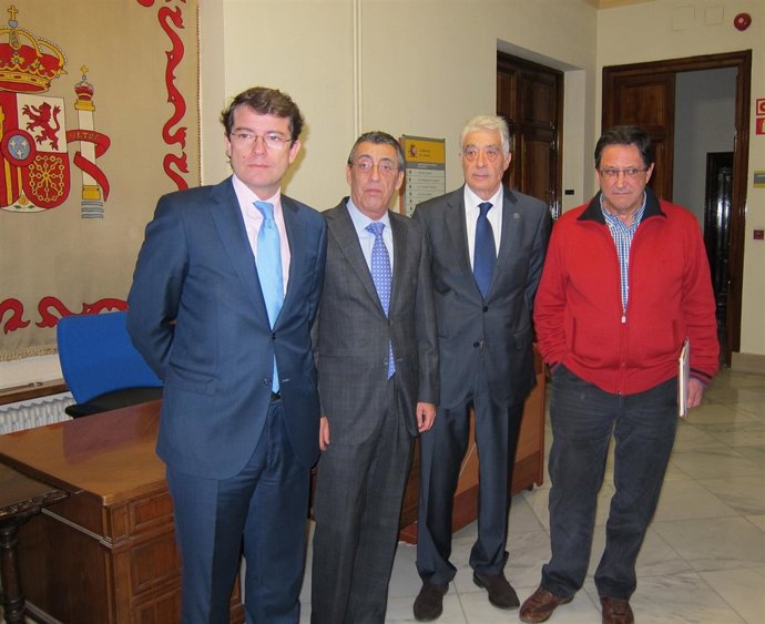 El alcalde, el delegado, el subdelegado y un representante vecinal.