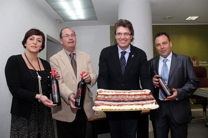 Presentación Feria del Vino de Húetor Vega