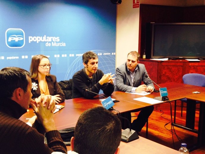 Reunión con las comisiones de estudio de Cultura, Turismo y Deportes del Partido