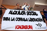 Movilización de las familias ocupas de Alcalá ante la subasta de las viviendas