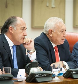 José Ignacio Landaluce, del PP,  y el ministro José Manuel García Margallo