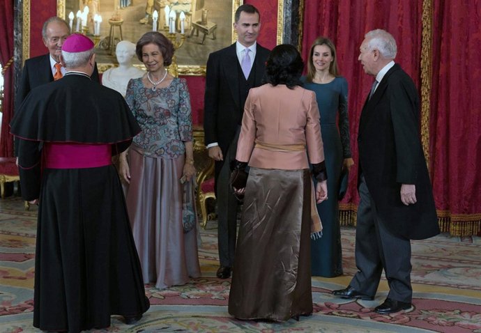 Los Reyes y Principes de Asturias siguen agenda dias antes delcaracion Cristina