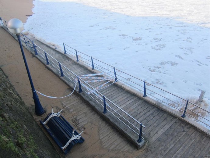 Daños por el temporal de olas 