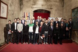 Foto de grupo de la presentación de la Challenge