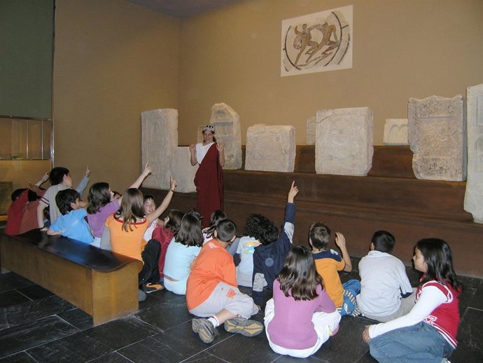 Visita teatralizada.