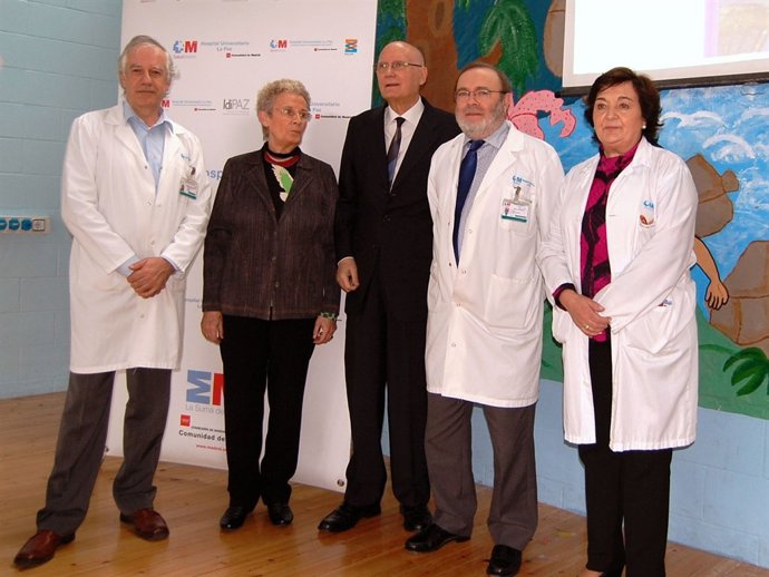 Presentación del libro de Paloma Jara sobre hepatología pediátrica