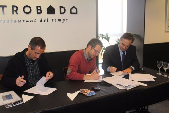 Firma acuerdo entre Centre Cultural Terrassa, BBVA y ALEI