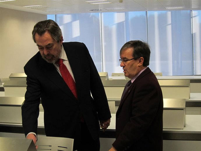 El alcalde de Zaragoza, Juan Alberto Belloch, y el juez decano, Ángel Dolado