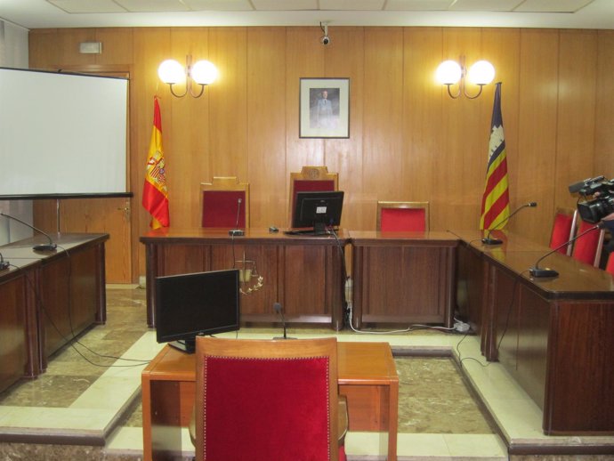 Sala habilitada para el interrogatorio a la Infanta Cristina