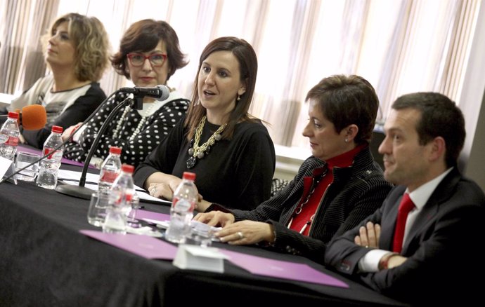 La consellera María José Català en las jornadas sobre FP