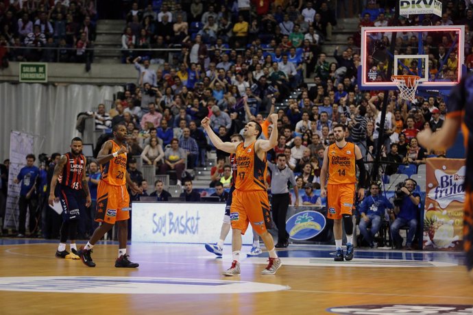 Valencia Basket supera al Laboral Kutxa  en Copa
