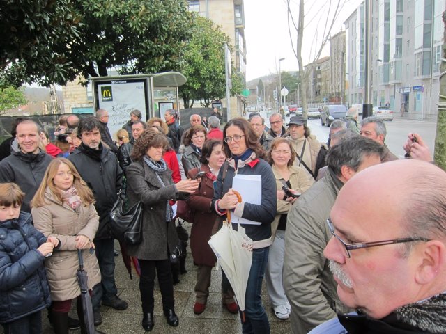 María Pardo, concejala de Urbanismo, en la protesta de los vecinos de Galeras