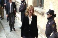 Urdangarin.- La Infanta reconeix que sabia que el Rei li va demanar al seu marit que deixés Nóos