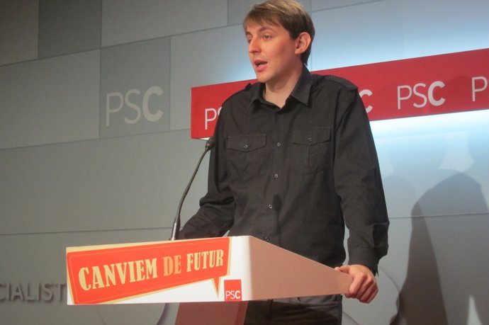 El líder de las juventudes del PSC, Javier López