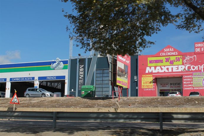 POLÍGONO INDUSTRIAL, INDUSTRIA