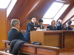 Juicio contra el profesor del Simón Cabarga en la Audiencia